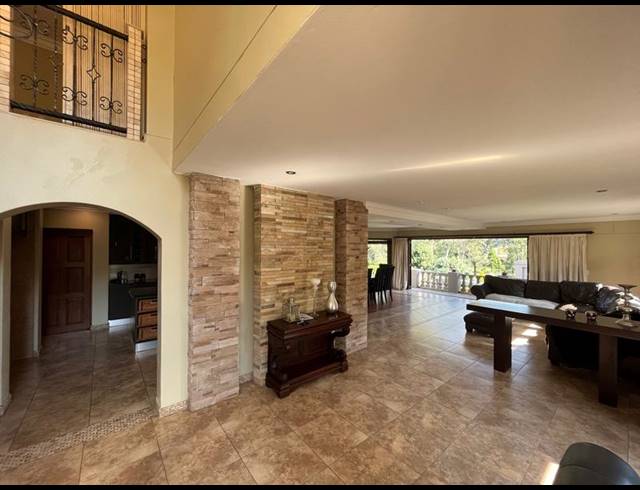 4 BEDROOM HOUSE FOR SALE IN WATERKLOOF